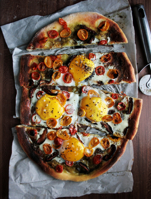 Eggs, Pizza