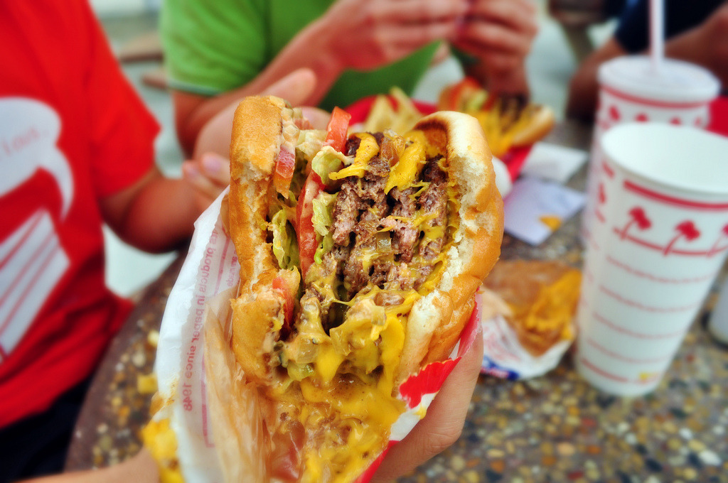 4x4 cheeseburger at in-n-out (by picklepatty)