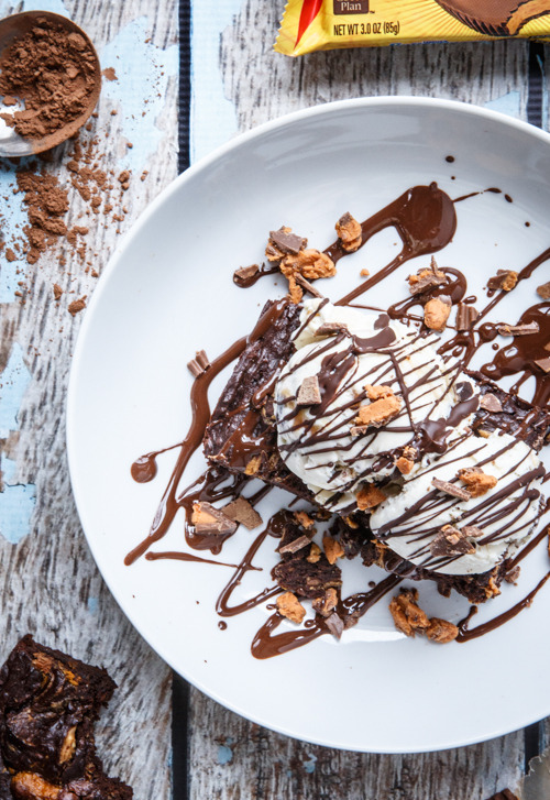 Butterfinger Cup Chocolate Peanut Butter Brownie Sundae