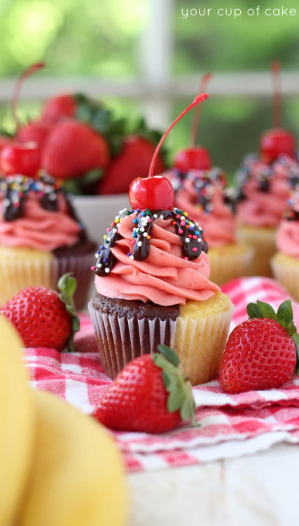 Banana Split Cupcakes Your Cup Of Cake